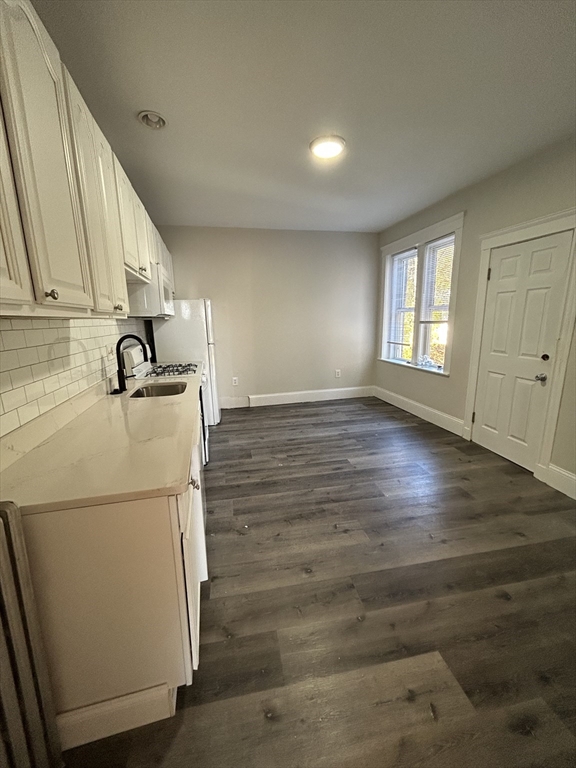 146 Nichols Street, Unit 6 Everett, MA 02149 - Photo 4 of 18