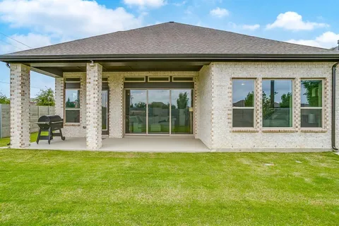 $565,000 | 1704 Friendship Lane, Argyle, TX 76226