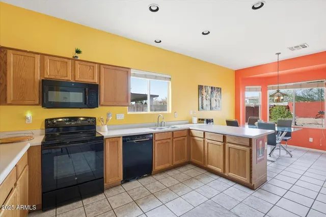$420,000 | 7606 West Southgate Avenue, Phoenix, AZ 85043