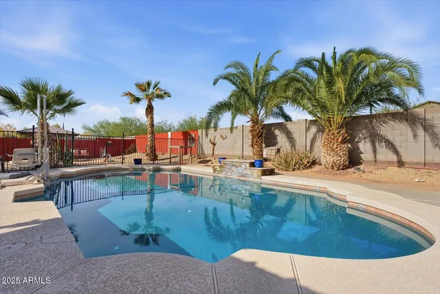 $420,000 | 7606 West Southgate Avenue, Phoenix, AZ 85043