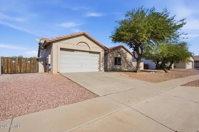 $420,000 | 7606 West Southgate Avenue, Phoenix, AZ 85043