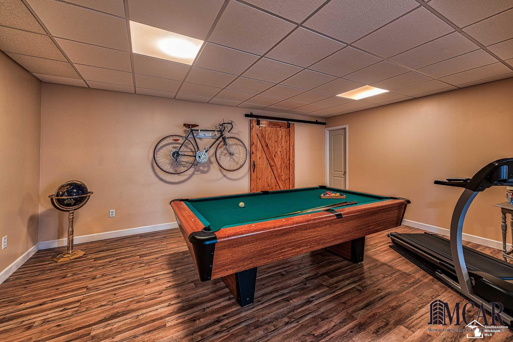 3233 South Custer Road Monroe, MI 48161 - Photo 29 of 40 21490714-28.JPG