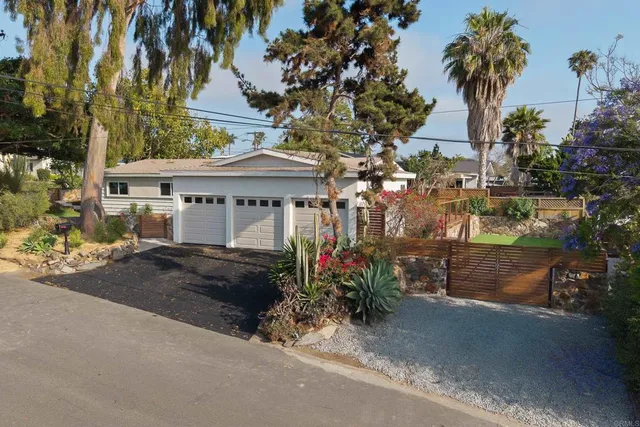 $1,999,990 | 835 Cathy Lane, Cardiff-by-the-Sea, CA 92007