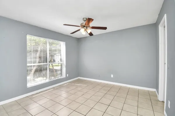 $817 | 5959 Bonhomme Road, Unit 329R, Houston, TX 77036