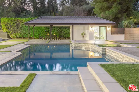 $3,899,000 | 4256 Tarzana Estates Drive, Tarzana, CA 91356