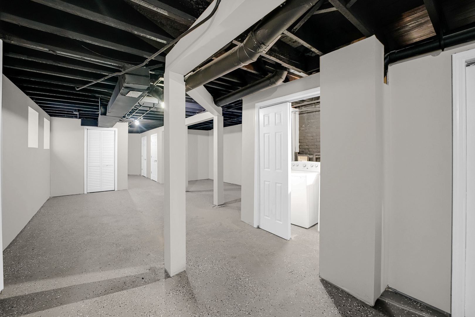 7621 South Normal Avenue Chicago, IL 60620 - Photo 27 of 32 a view of small space