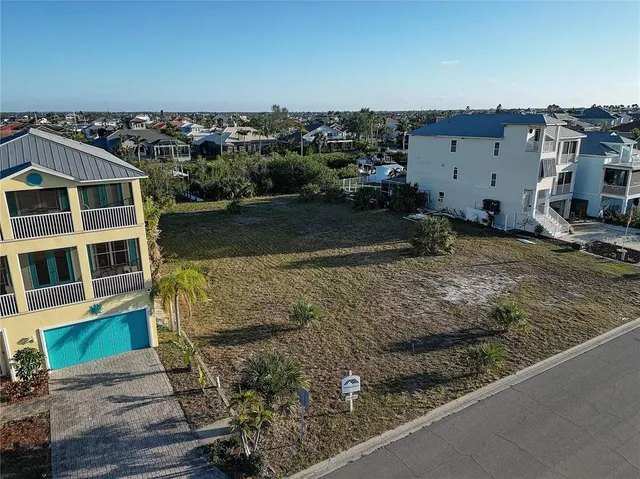 $469,000 | 6409 Marbella Boulevard, Apollo Beach, FL 33572