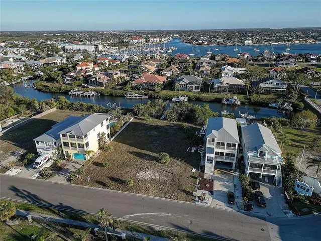 $469,000 | 6409 Marbella Boulevard, Apollo Beach, FL 33572