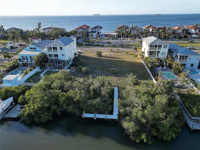 $469,000 | 6409 Marbella Boulevard, Apollo Beach, FL 33572