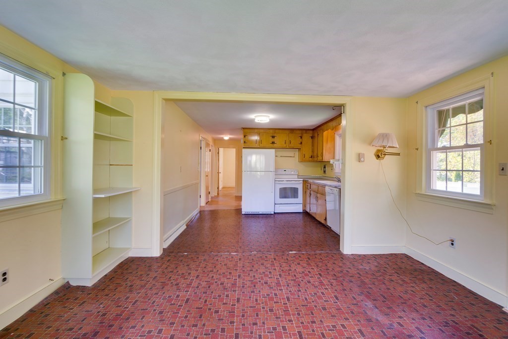 12 Greenleaf Road Norwood, MA 02062 - Photo 14 of 36 Gallery Image 14