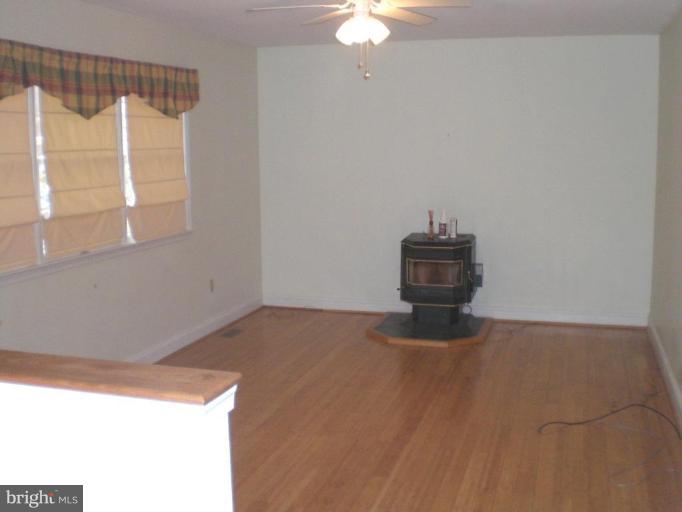 217 Walnut Creek Road Huntingtown, MD 20639 - Photo 3 of 26 Family Room