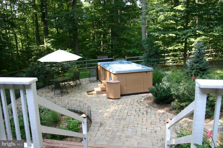 217 Walnut Creek Road Huntingtown, MD 20639 - Photo 21 of 26 Back yard