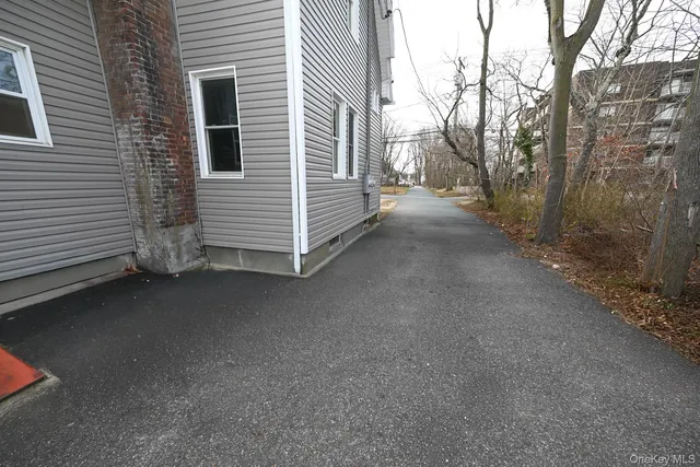 a view of a house with a garage