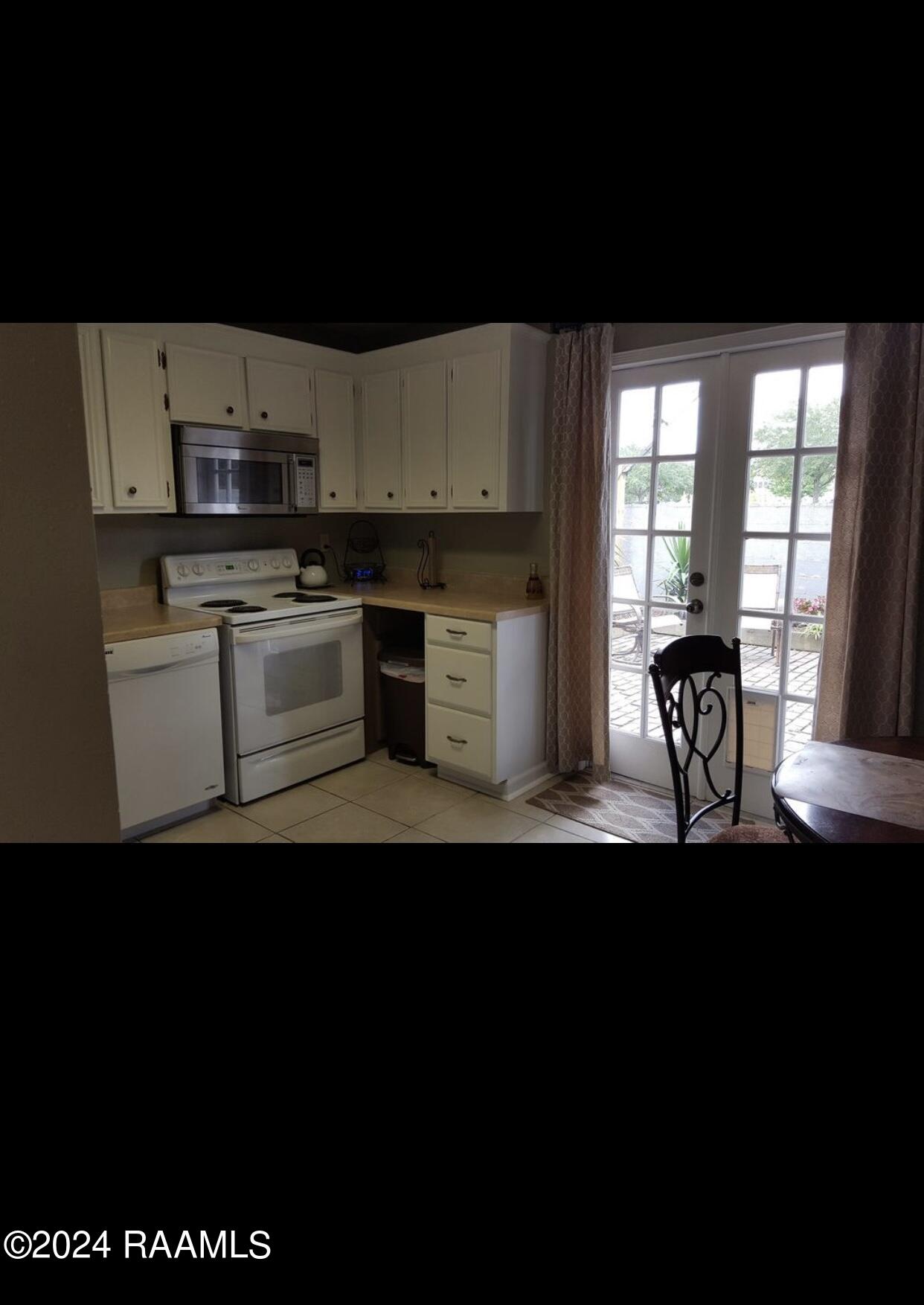 305 Rue Chartres Lafayette, LA 70508 - Photo 8 of 16 IMG_1329