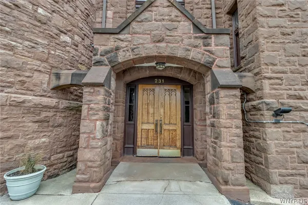 $249,900 | 233 Richmond Avenue, Unit 3, Buffalo, NY 14222