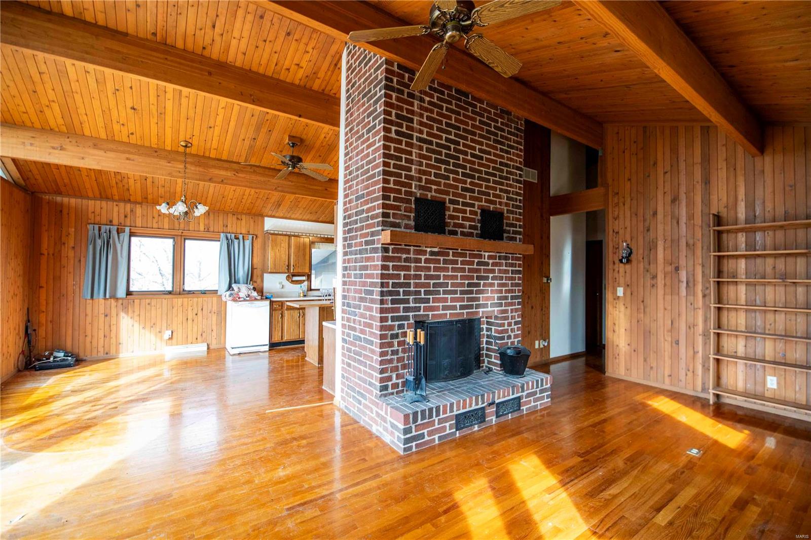 485 County Road 429 Rocheport, MO 65279 - Photo 16 of 98