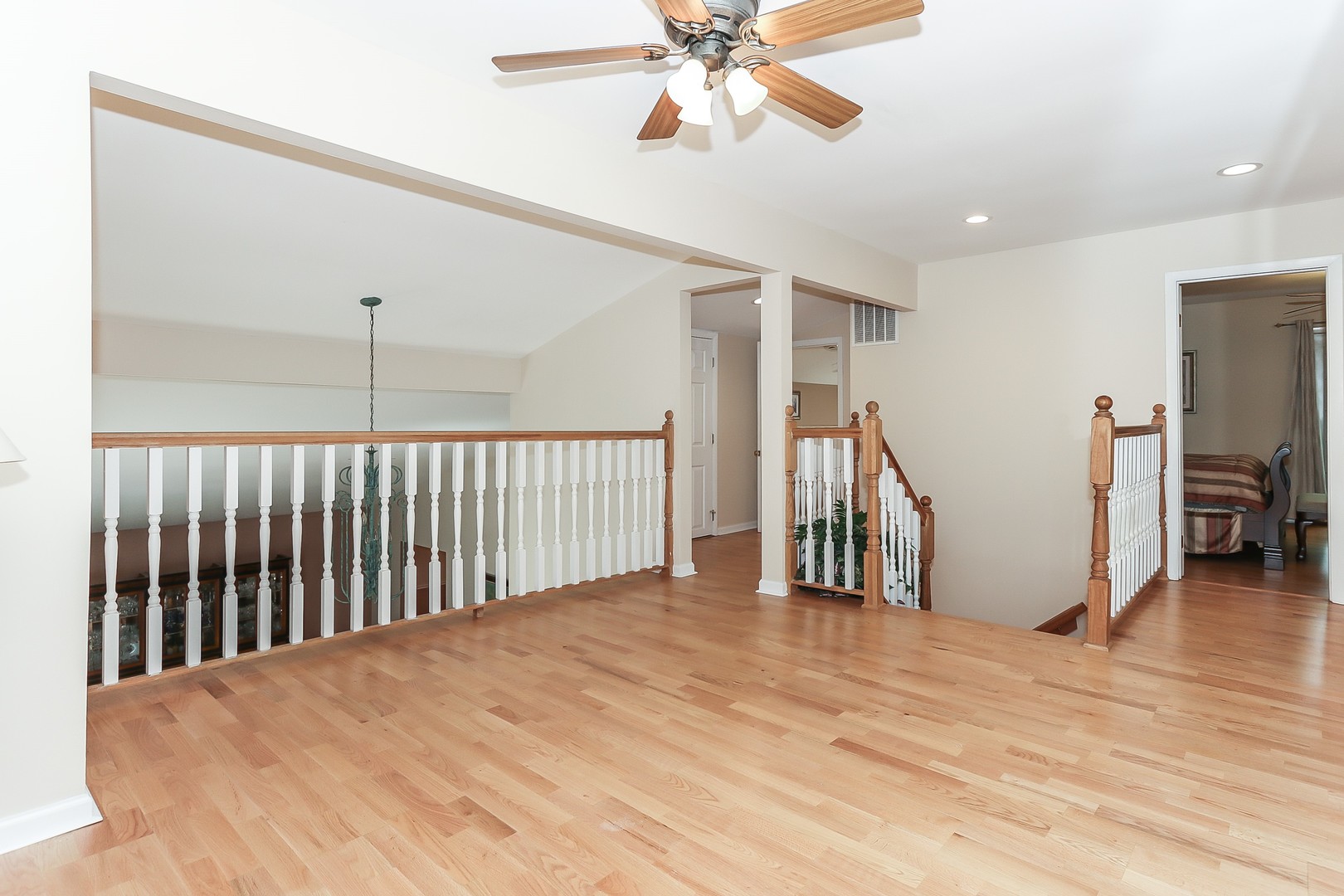 207 Ela Road Inverness, IL 60067 - Photo 15 of 30 a view of a hallway