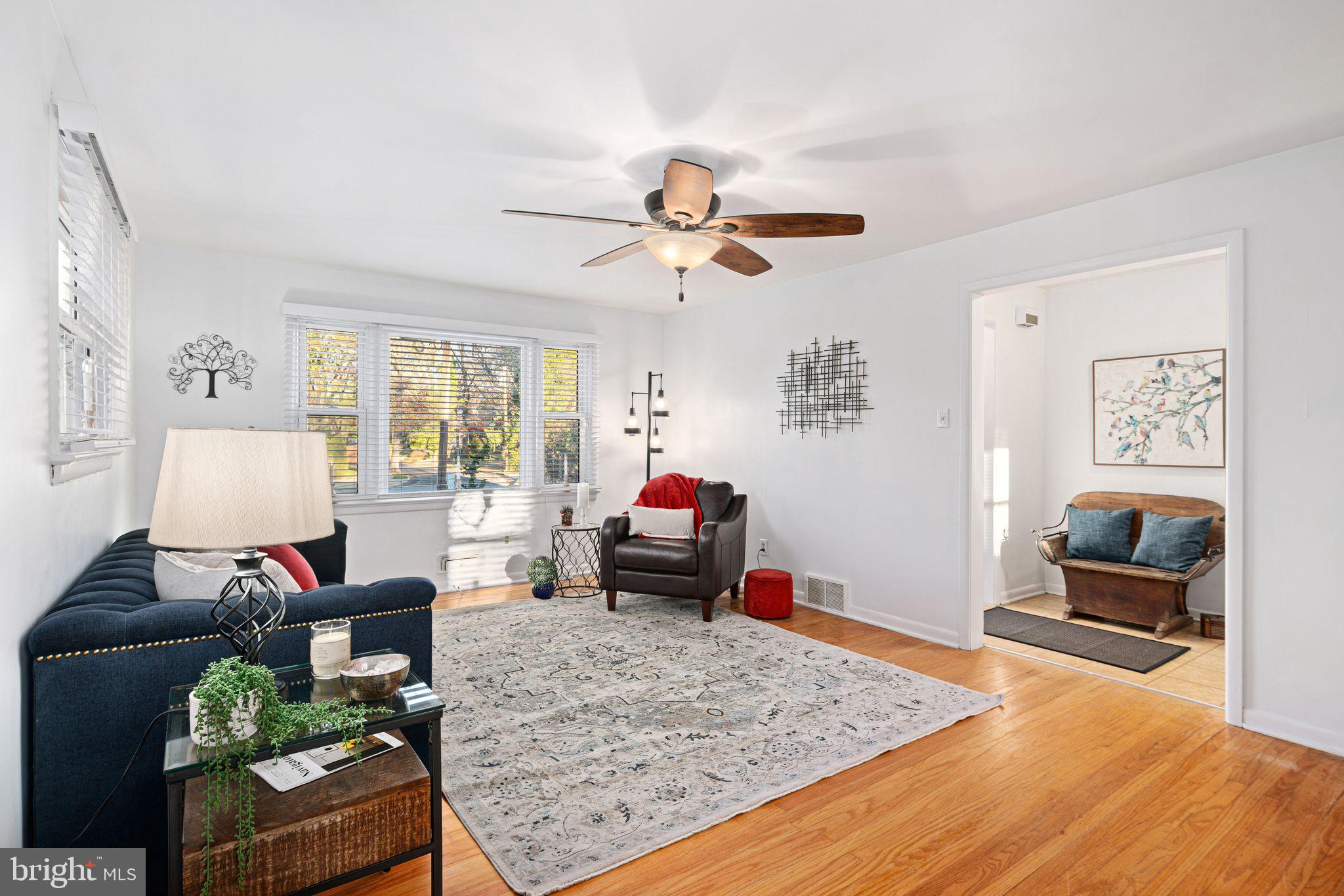 400 Graisbury Avenue Haddonfield, NJ 08033 - Photo 4 of 27 Peaceful and tranquil living room