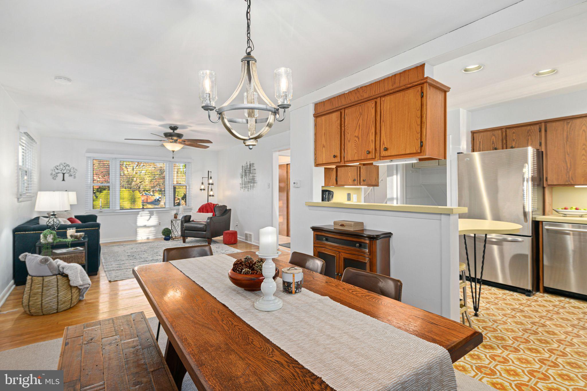 400 Graisbury Avenue Haddonfield, NJ 08033 - Photo 10 of 27 Dining room - good size