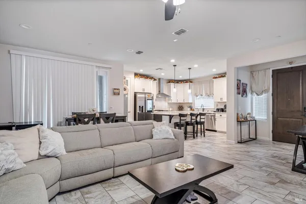 $789,000 | 2043 Karen Place, Rohnert Park, CA 94928