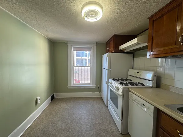 $2,350 | 58 Hichborn Street, Unit 2, Boston, MA 02135