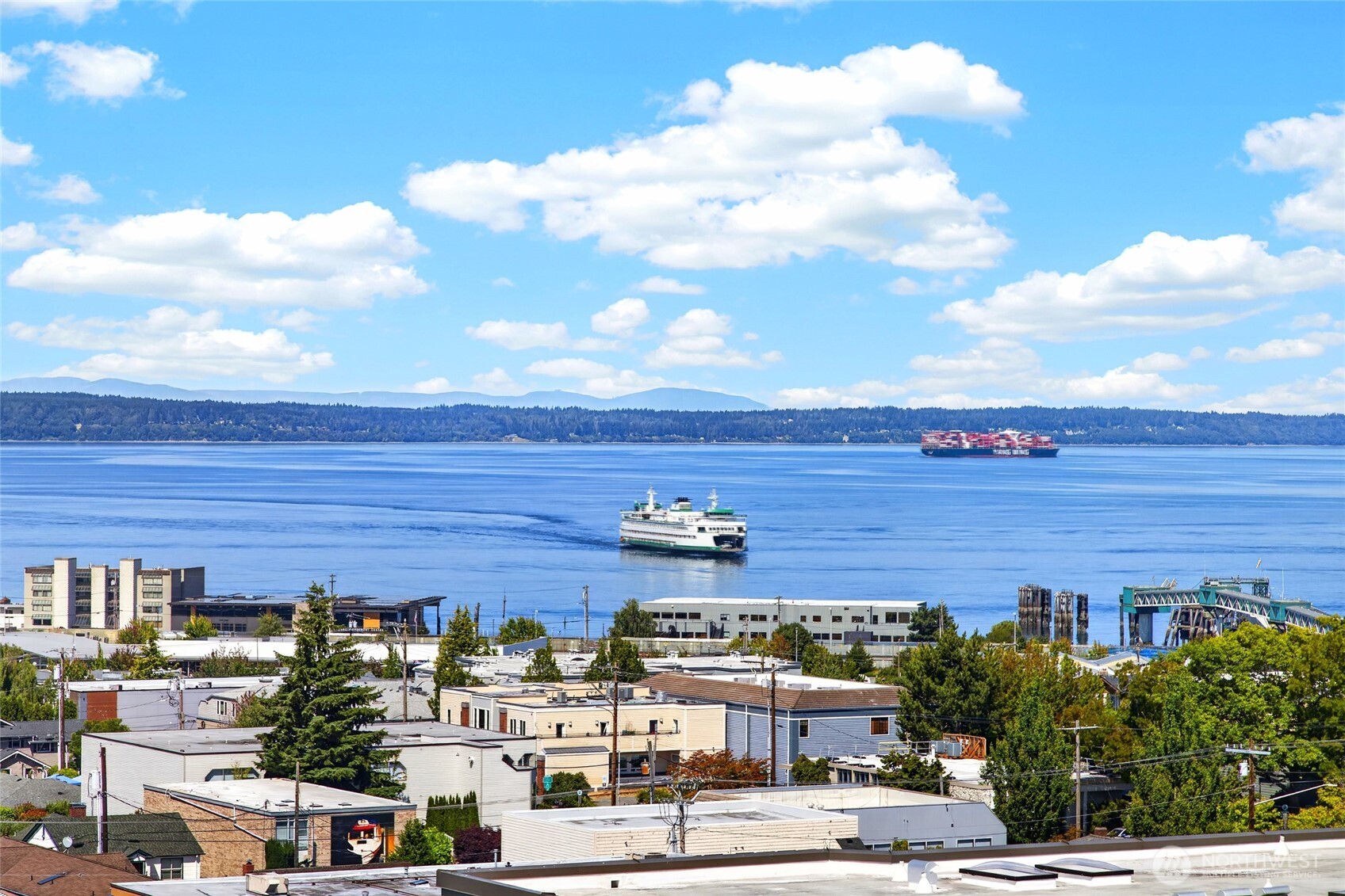555 Alder Street Edmonds, WA 98020 - Photo 1 of 38