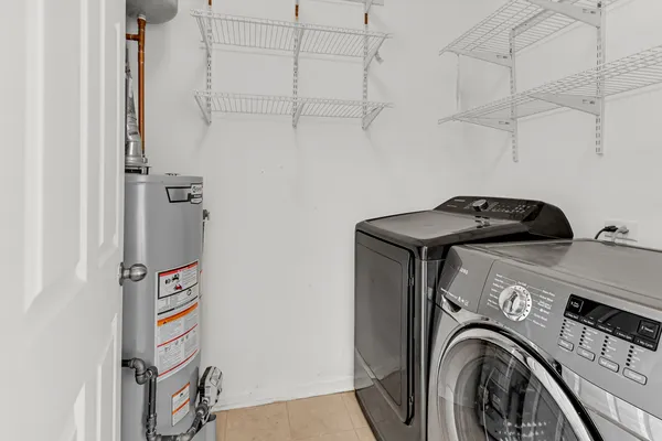 $3,000 | 7515e Savoy Lane, Unit C, Bridgeview, IL 60455