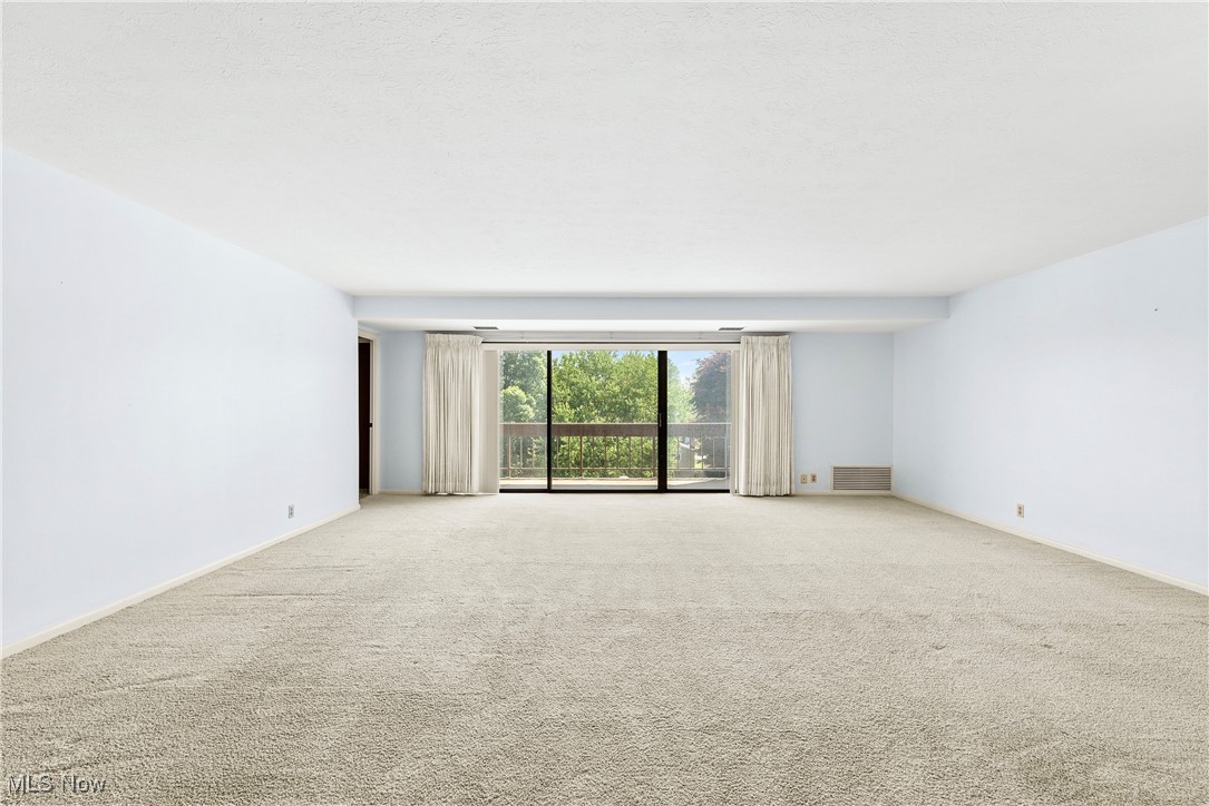 22555 Center Ridge Road, Unit 407 Rocky River, OH 44116 - Photo 17 of 34 Gallery Image 17
