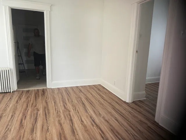 $2,000 | 351 Ave East, Unit 2, Bayonne, NJ 07002