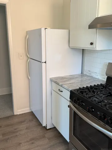 $2,100 | 77 Glenbrook Road, Unit 203, Stamford, CT 06902