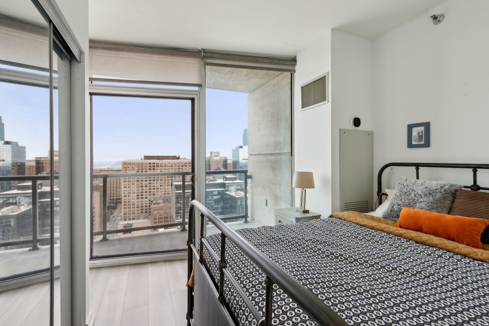 611 South Wells Street, Unit 2801 Chicago, IL 60607 - Photo 11 of 30 Gallery Image 11