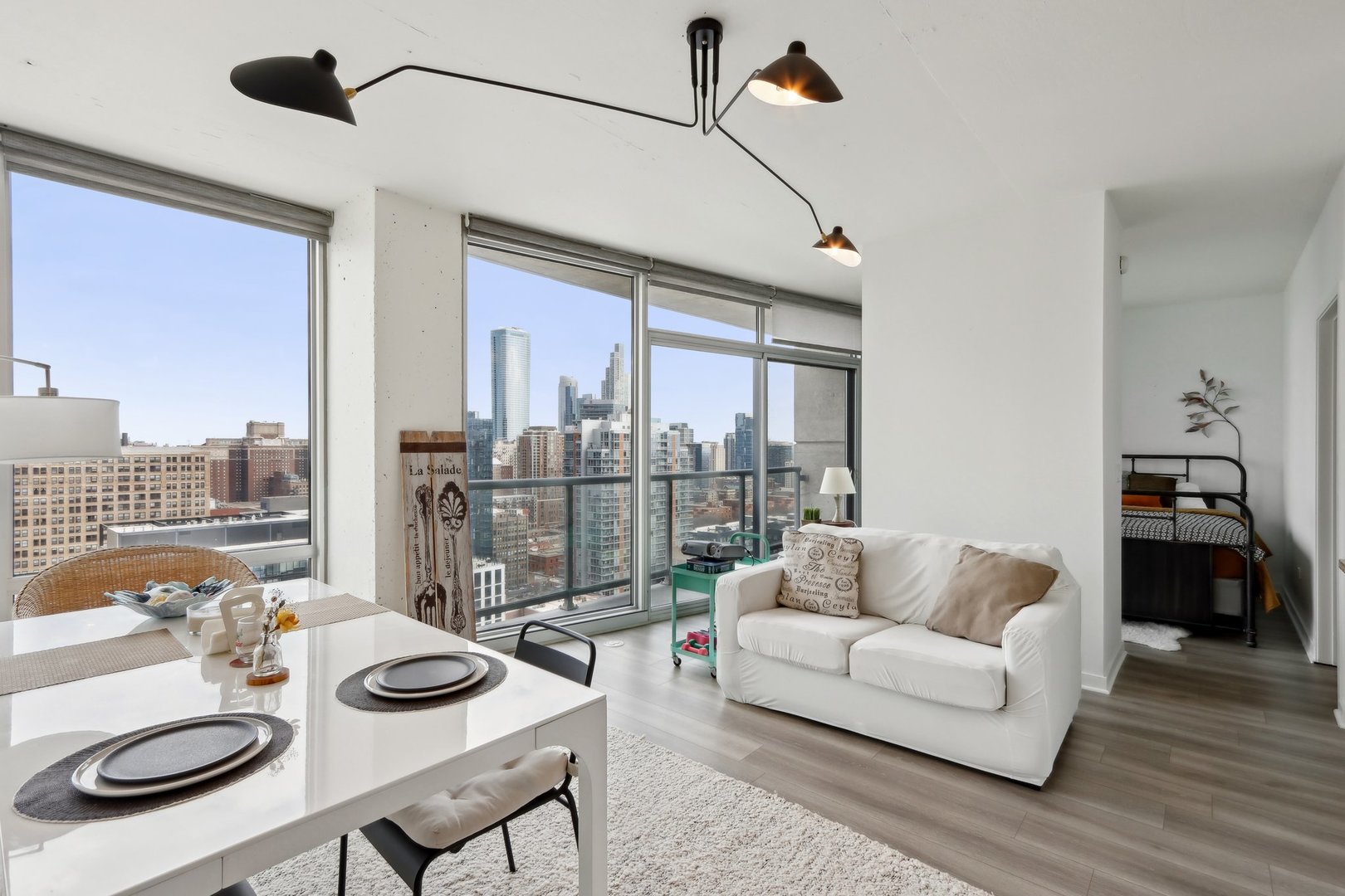 611 South Wells Street, Unit 2801 Chicago, IL 60607 - Photo 2 of 30 Gallery Image 2