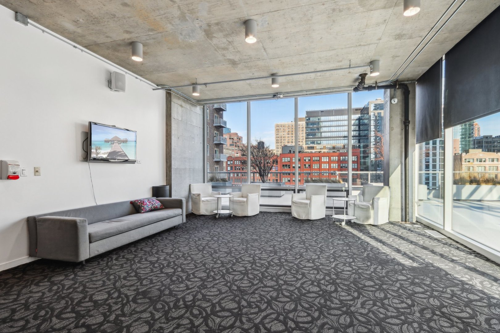 611 South Wells Street, Unit 2801 Chicago, IL 60607 - Photo 21 of 30 Gallery Image 21
