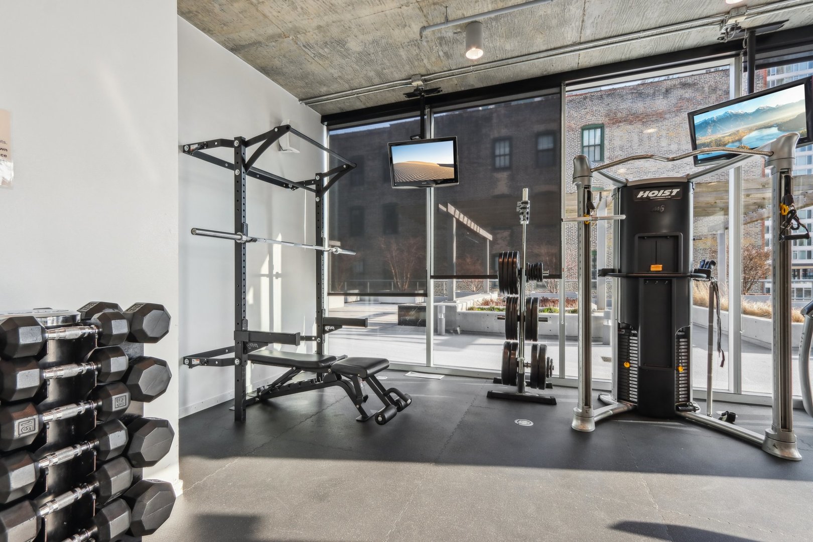 611 South Wells Street, Unit 2801 Chicago, IL 60607 - Photo 23 of 30 Gallery Image 23