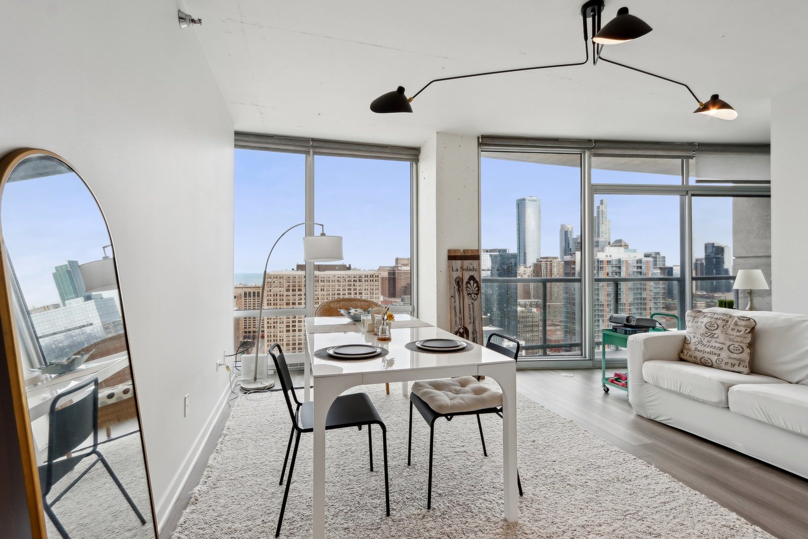 611 South Wells Street, Unit 2801 Chicago, IL 60607 - Photo 4 of 30 Gallery Image 4