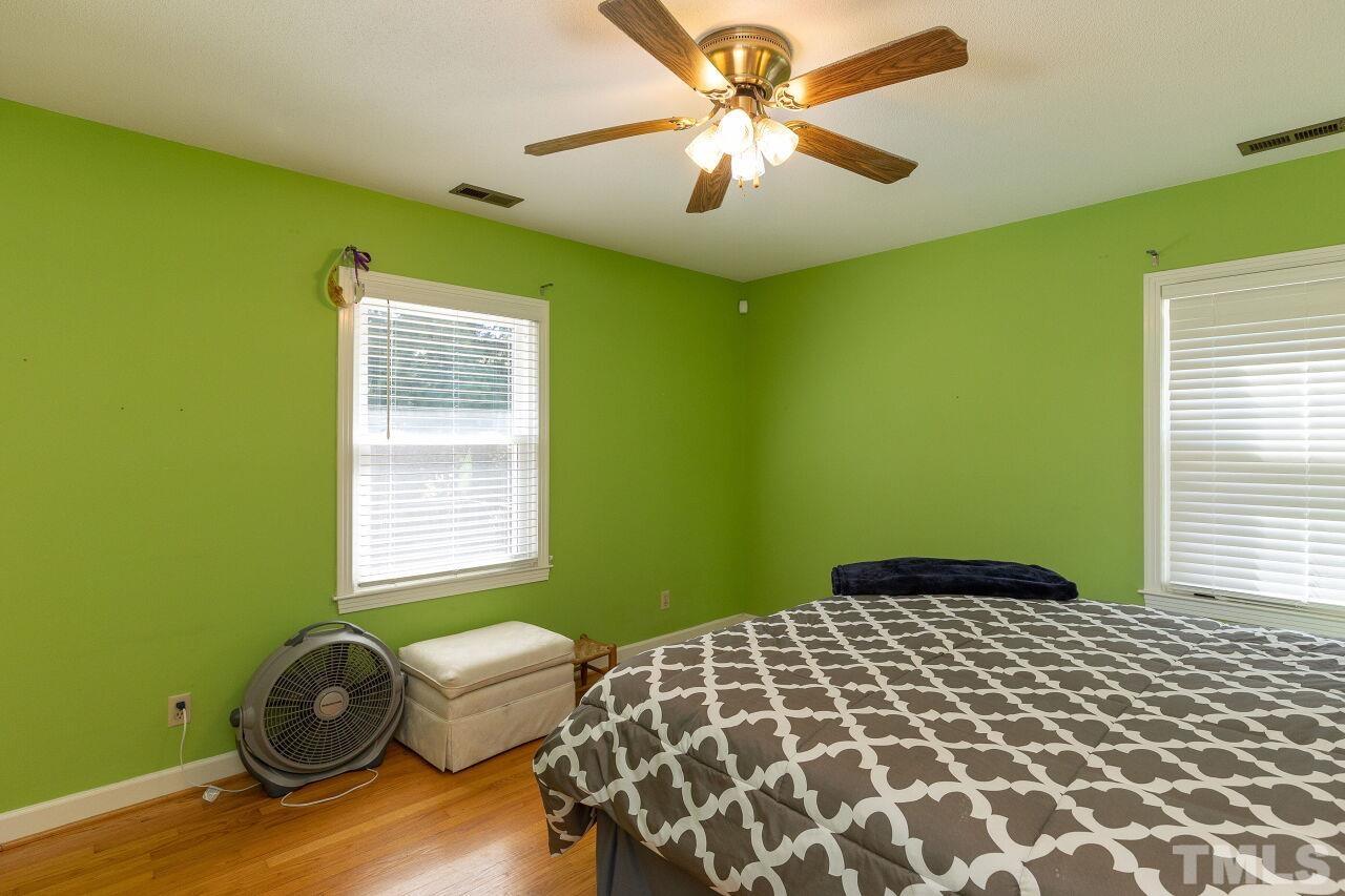 1415 Vandora Springs Road Garner, NC 27529 - Photo 12 of 33 Gallery Image 12
