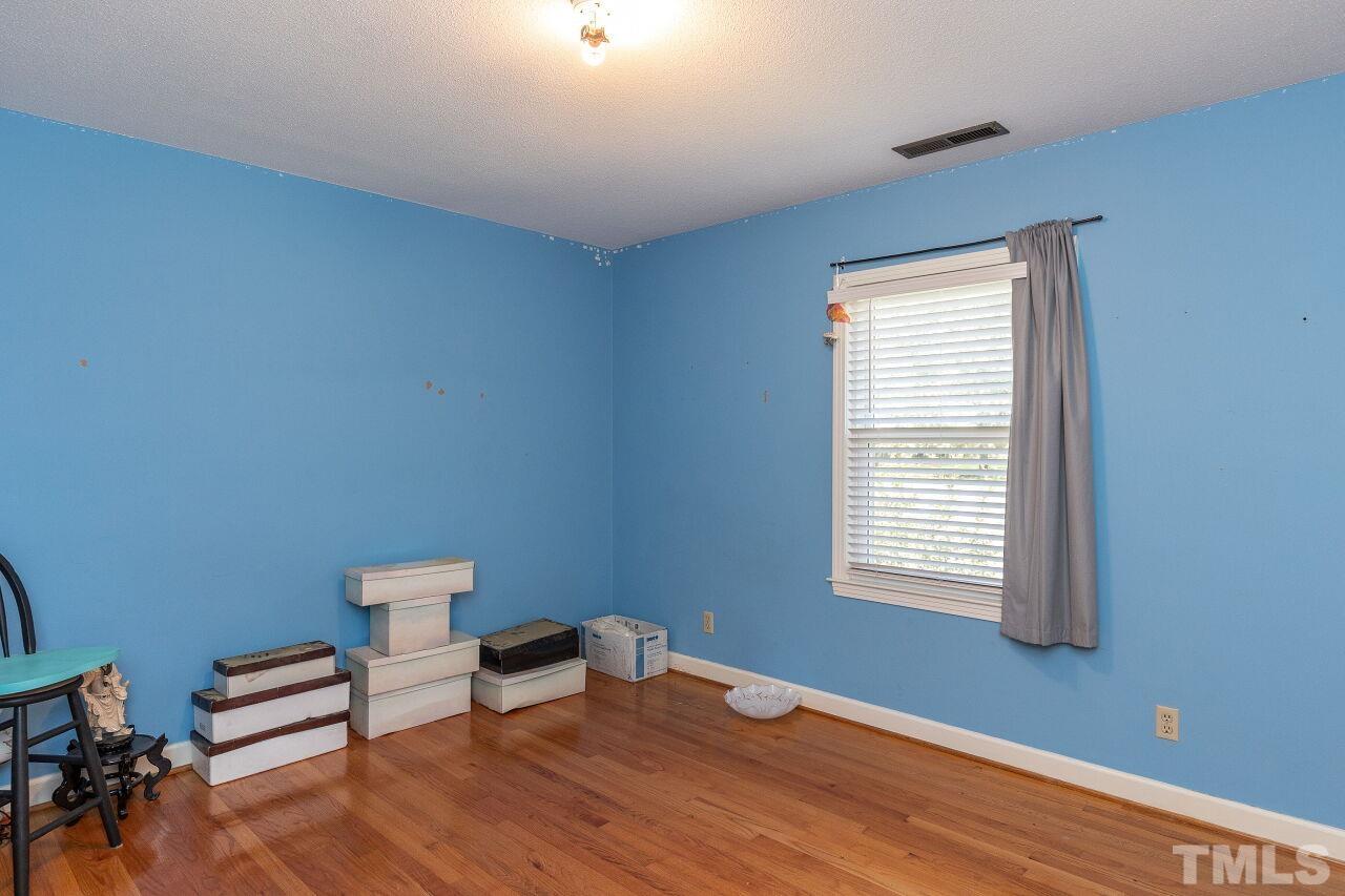 1415 Vandora Springs Road Garner, NC 27529 - Photo 18 of 33 Gallery Image 18