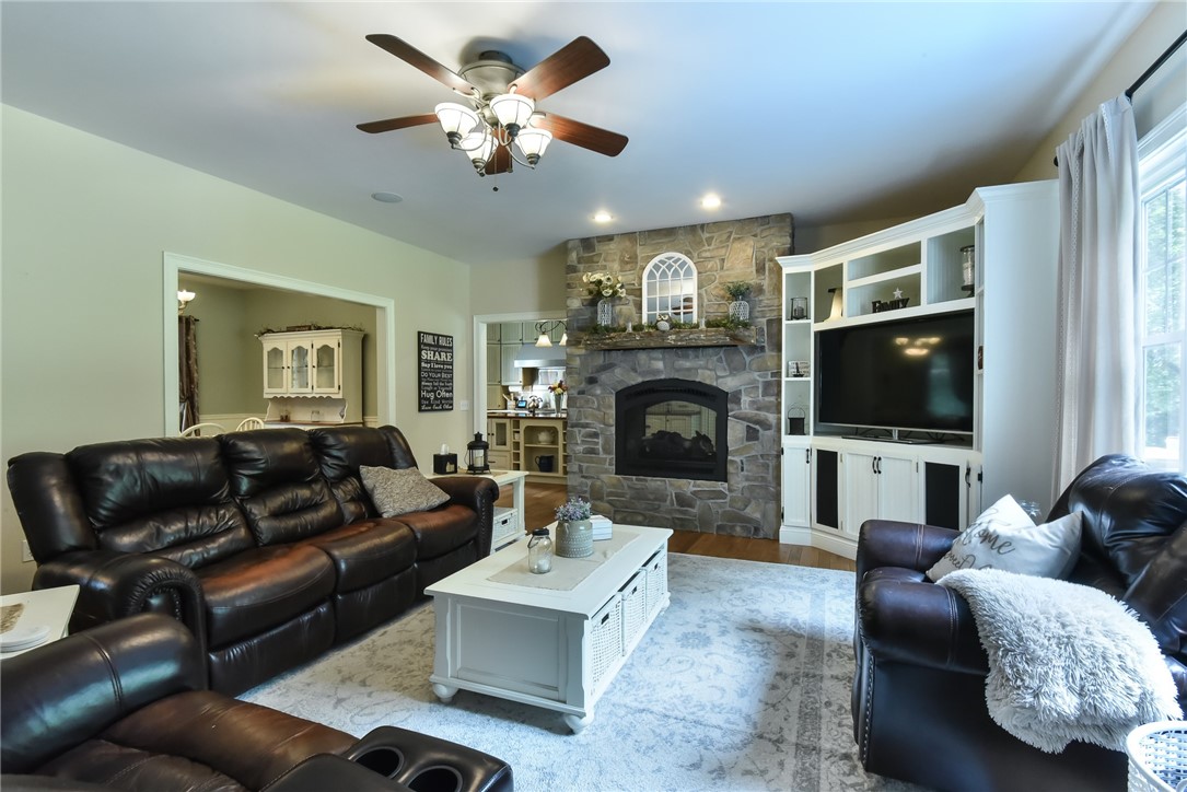 27 Preservation Drive Exeter, RI 02874 - Photo 17 of 41 Living room