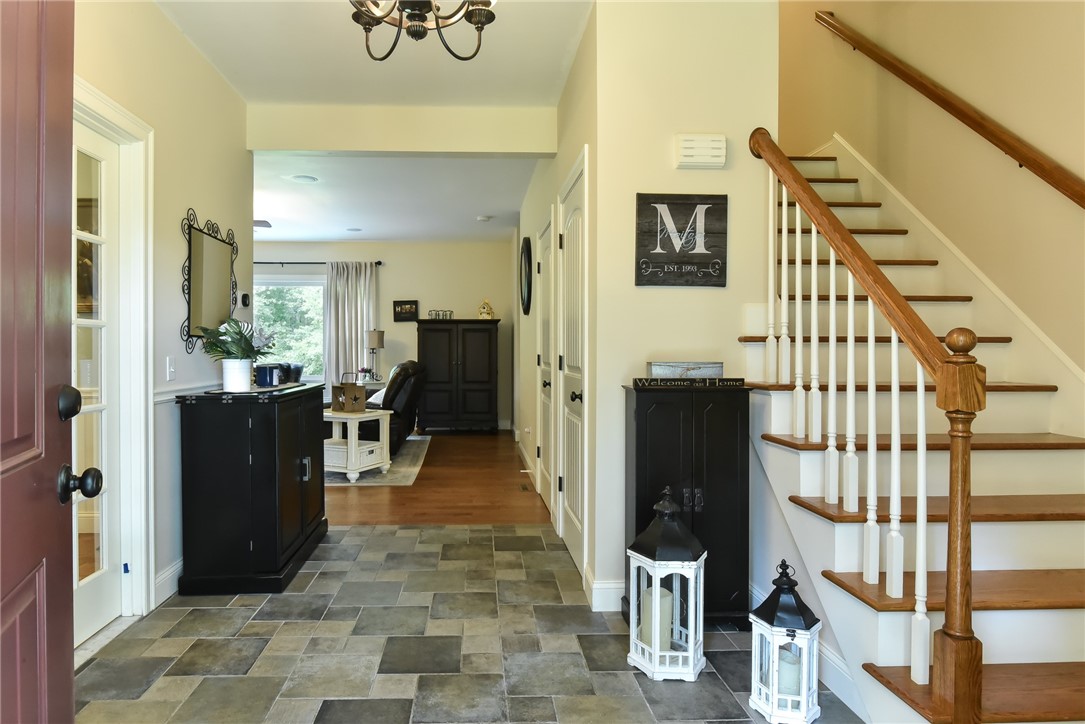 27 Preservation Drive Exeter, RI 02874 - Photo 7 of 41 Foyer