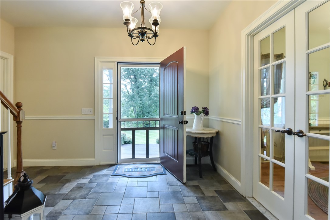 27 Preservation Drive Exeter, RI 02874 - Photo 8 of 41 Foyer