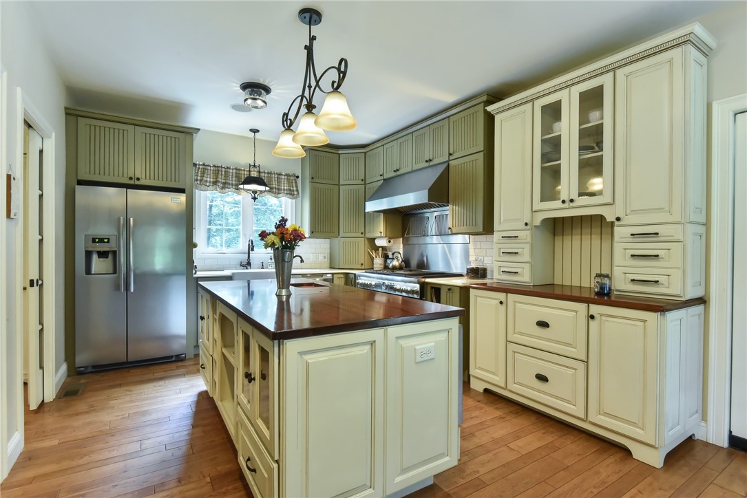 27 Preservation Drive Exeter, RI 02874 - Photo 9 of 41 Kitchen with 48" Thermador dual fuel with grill and griddle