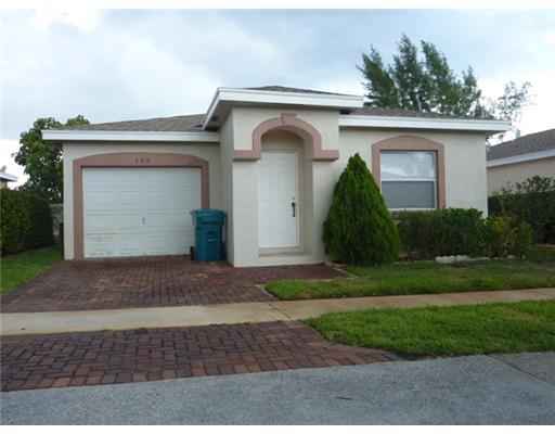 553 East Ridge Circle North Boynton Beach, FL 33435 - Photo 1 of 3 Primary Photo