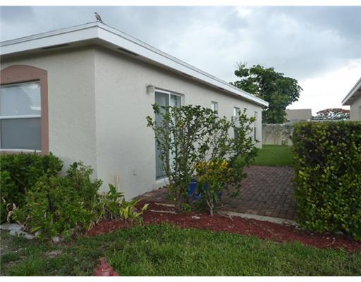 553 East Ridge Circle North Boynton Beach, FL 33435 - Photo 2 of 3 Additional Photo