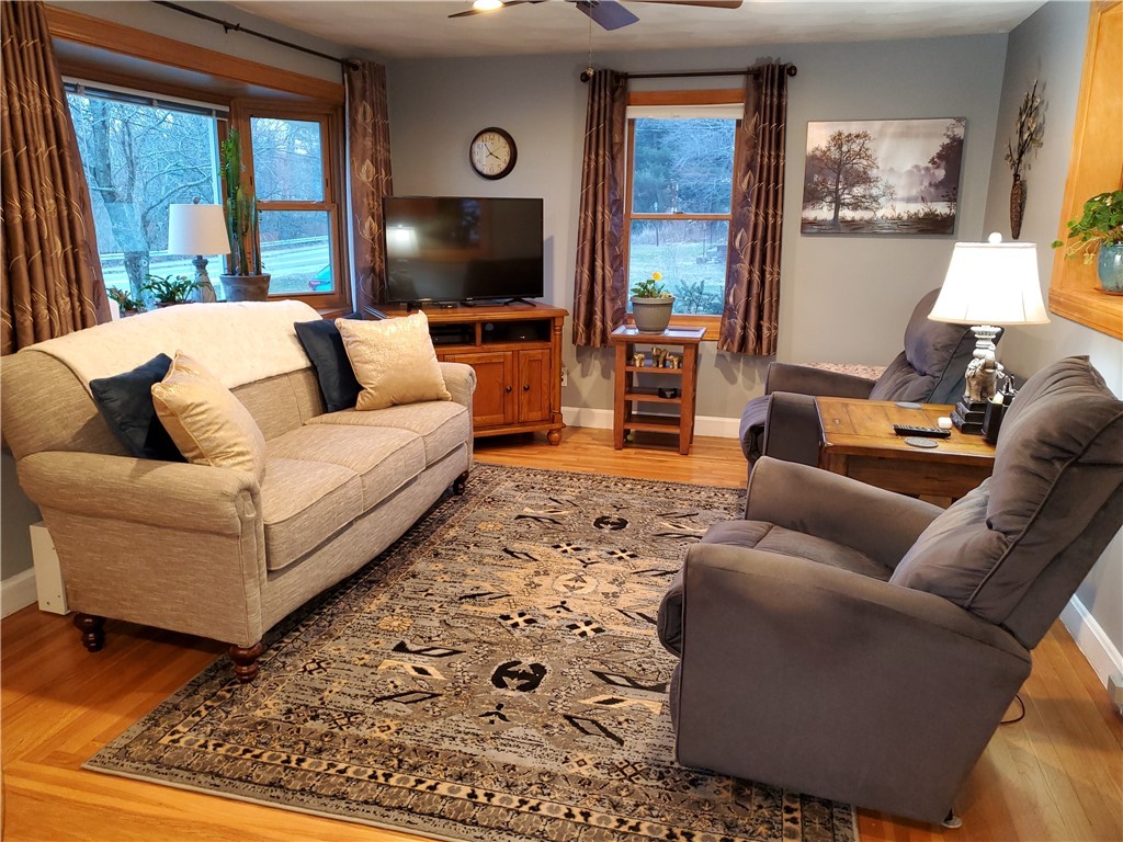 615 Mendon Road Cumberland, RI 02864 - Photo 15 of 33