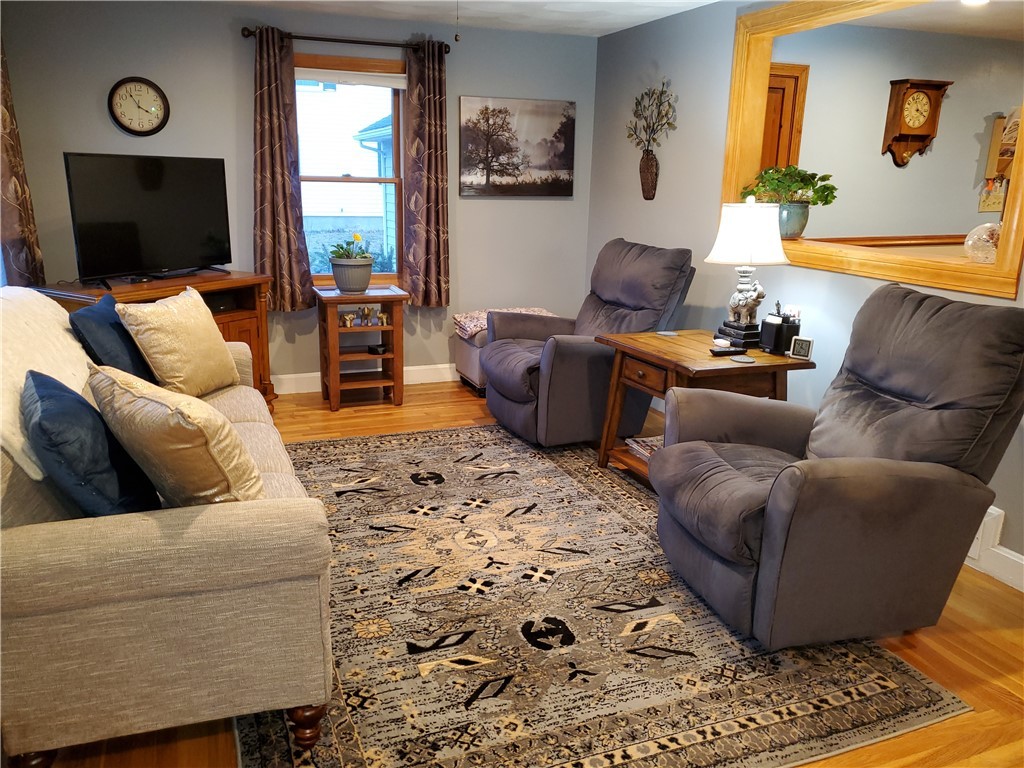 615 Mendon Road Cumberland, RI 02864 - Photo 16 of 33