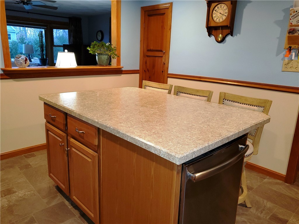 615 Mendon Road Cumberland, RI 02864 - Photo 8 of 33