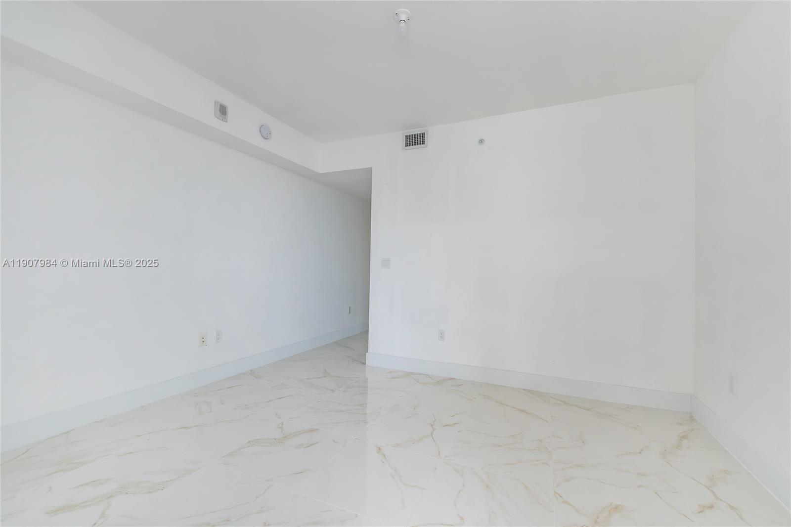 488 Northeast 18th Street, Unit 2810 Miami, FL 33132 - Photo 15 of 31 a view of room