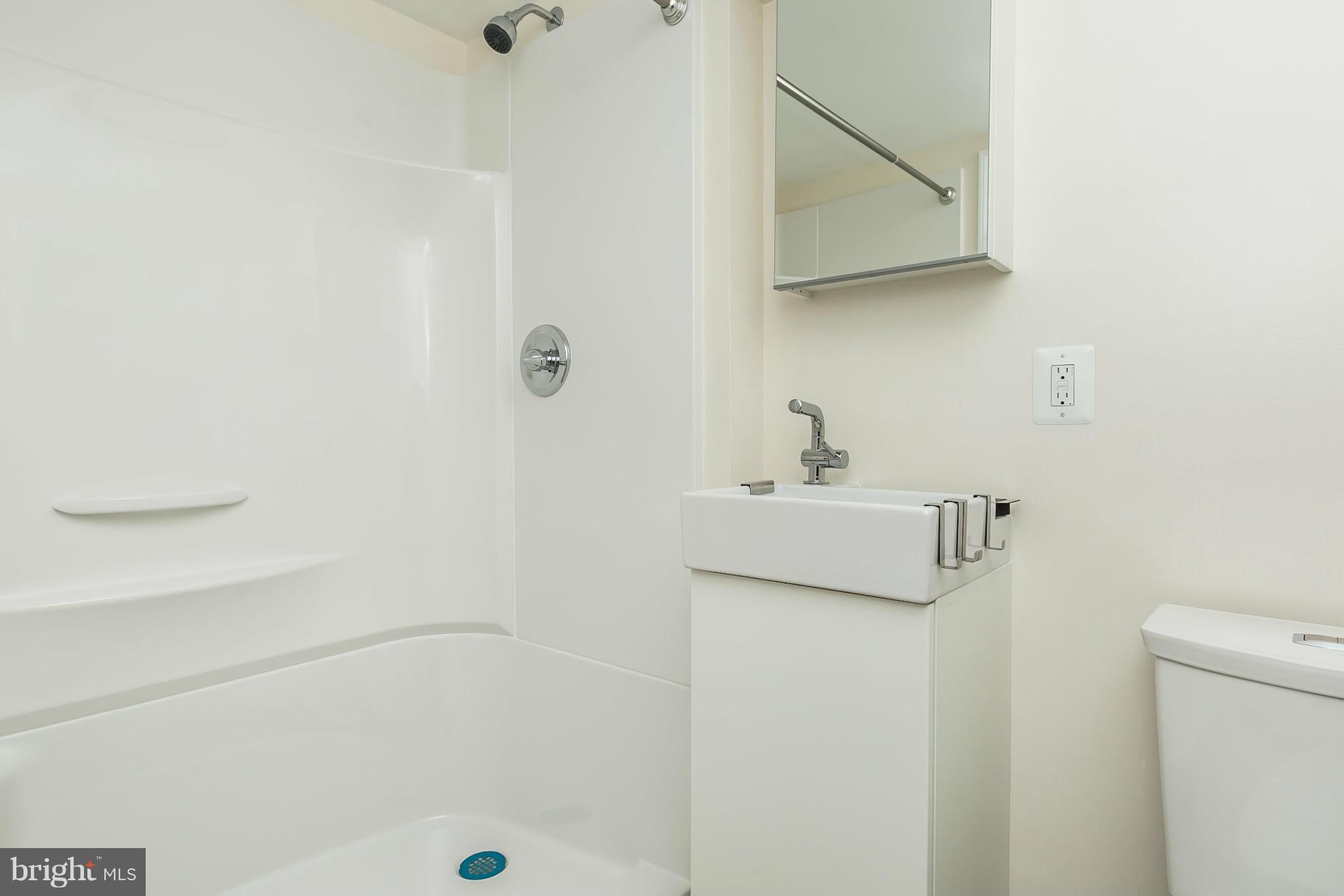 1009 Witherspoon Road Baltimore, MD 21212 - Photo 24 of 30 Bath