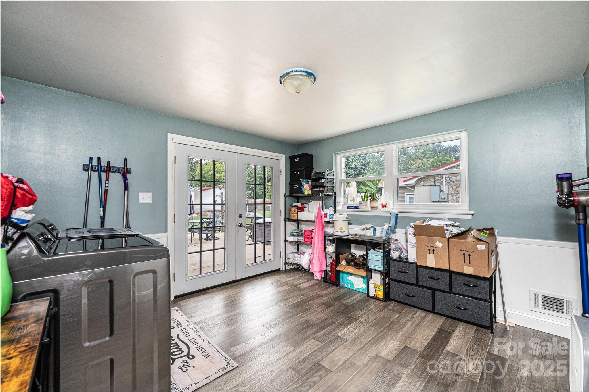2841 21st Street Northeast Hickory, NC 28601 - Photo 14 of 43 a living room with furniture and a flat screen tv