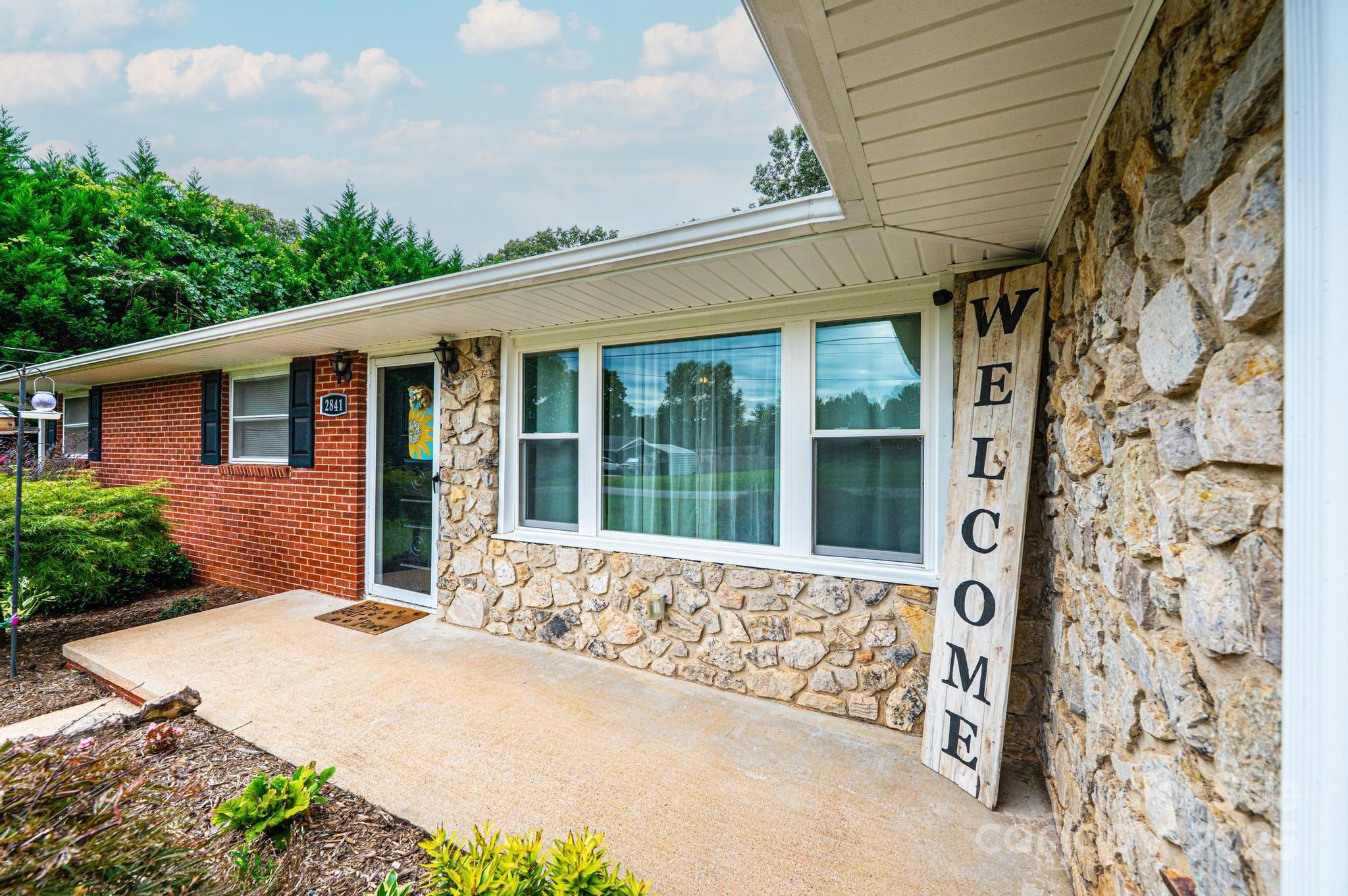 2841 21st Street Northeast Hickory, NC 28601 - Photo 33 of 43 a view of a house with a backyard